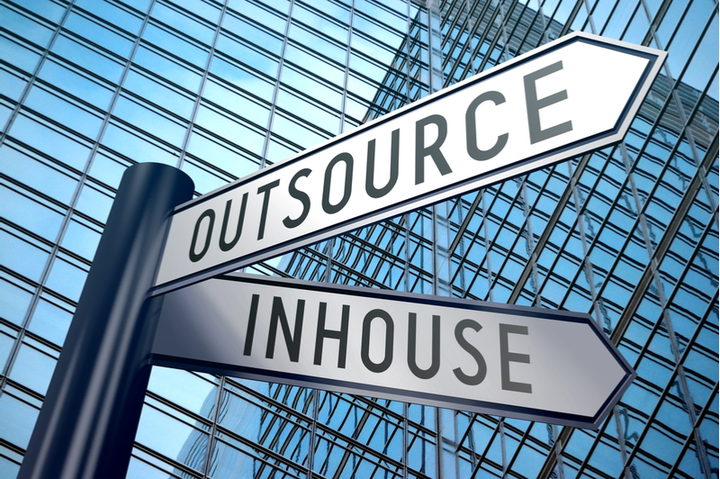 Bleuwire-10-reasons-your-small-business-should-outsource-its-it-operations-miami