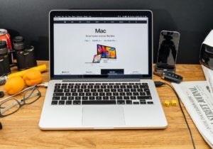 Mac-book-pro-apple