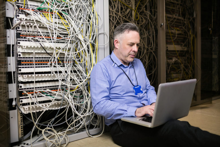 Support Provider 11 Signs You Should Look For a New IT Support Provider - Bleuwire